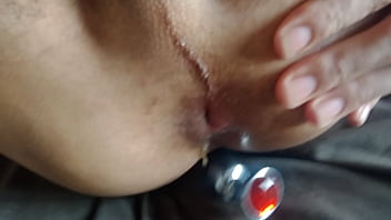 Vídeo porno amadores só mulheres amadoras fudendo no porno amador Homem com plug anal no cu