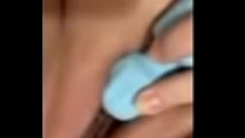 Slut Rubs One Out...