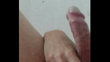 Branquinho Pirocudo Exibindo O Pau...