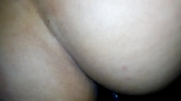 Pagando boquete até gozar dentro da boca Video sexo caseiro com coroa