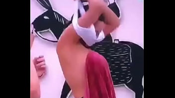 Porno grátis gozando dentro da buceta Sexo lesbico selvagem na academia