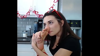 Alinity Smells...