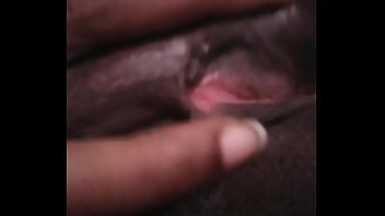 Kenyan Girl Plays On Her Pussy...