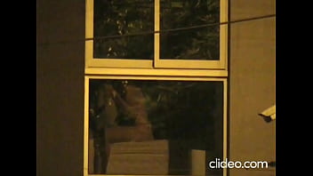 Espiando Vecina 2...