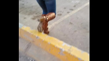 Culitos En La Calle...