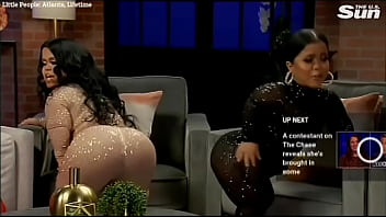 Tiny Twins Twerking...