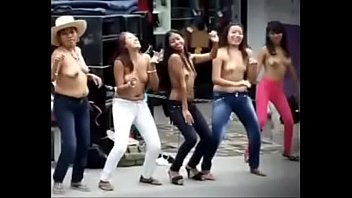 Bailando En Pelotas...