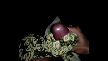 Kain Batik Yang Bisa Bergerak Seperti Ular...