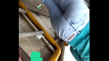 Hermosa Joven Muestra Lo Que Tiene...