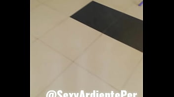 Follando Centro Comercial...