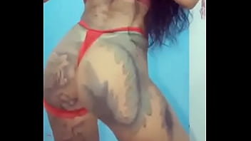 Tatuada de fio dental...