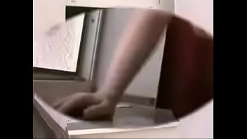 Pinkes Top, Weißer String: Arsch-Show Teil 12