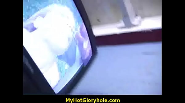 Zwarte Zooi Zoent in Gloryhole