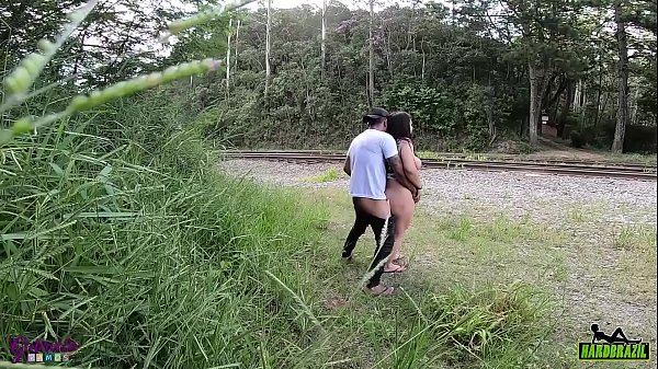 Gabriela Ramos in het bos, hard gefuckt!