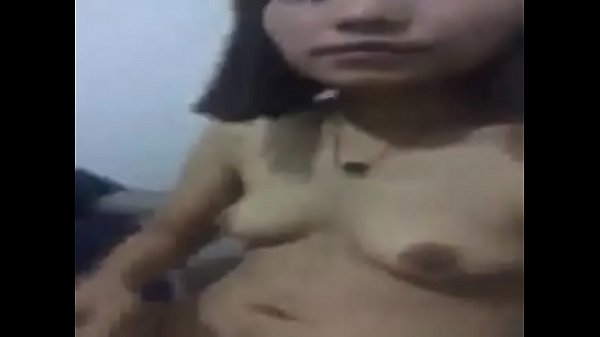 notiamarika chinese girl rubbing pussy