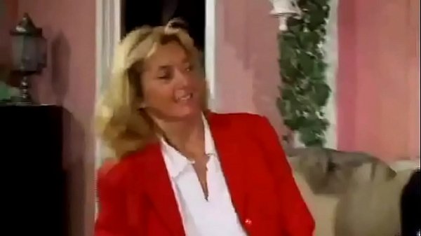 Blonde MILF en 17-jarige jongen