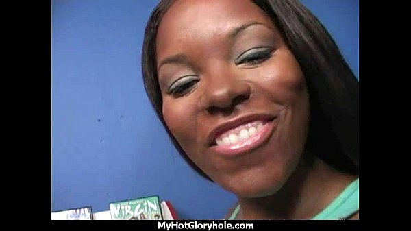 Ebony Gloryhole POV: Strangers Zonder Hamer