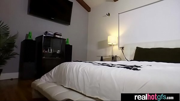 Elsa Valentina: Hot GF Nailed Live