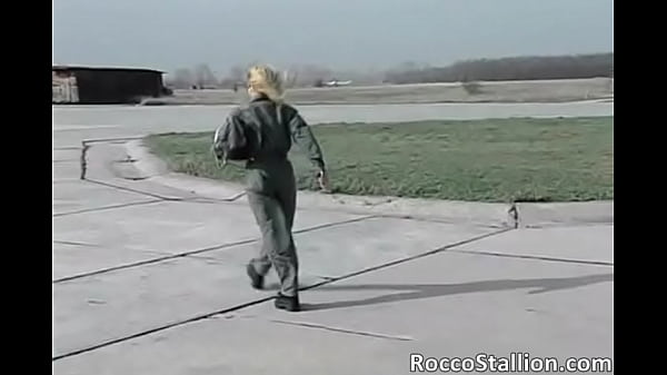 Blonde Bitch Krijgt 5