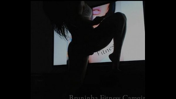 STRIP, MUSCLE LEGS AND FEET ON THE SHADOW – TAKING OFF PANTIES