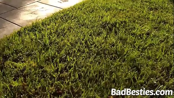 Geweldige Meiden Blowjob en Pussy Stuffed 8