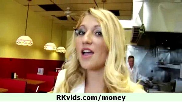 Blowjob en Pussyfuck voor Geld