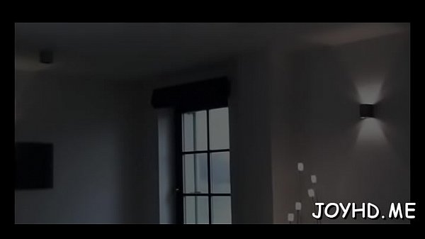 Teen Pootje wordt hard gefuckt en volgepijpt