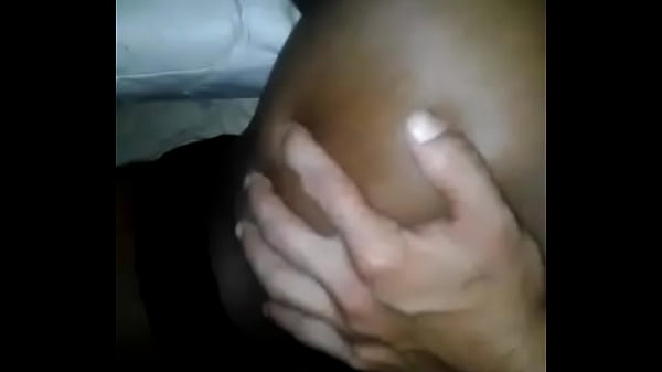 Videos porno em praia de nudismi carioca Coroa negra dando a buceta apertada