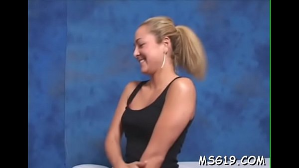 Blonde borstjes voor een leuke avond