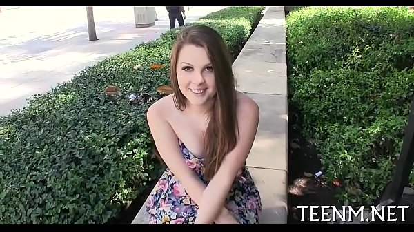 Teen Cali Hayes: Specie voor orale plezier