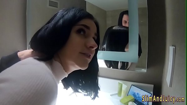 Отчим Склоняет Падчерицу К Сексу Видео