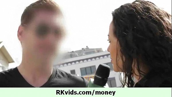 Ze pakt een andere man voor geld 12 7