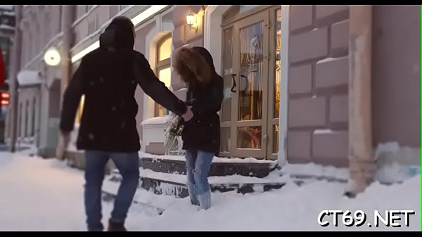 Klapende, natte poepgat houdt het niet uit voor onvergetelijke pijpje