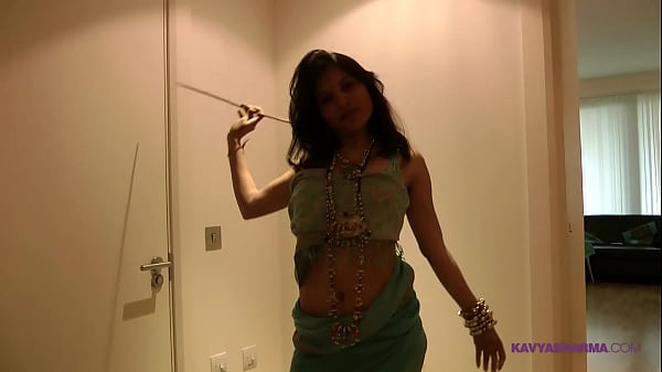 Kavya Sharma: De Desi Slut Danst Erotisch In 62 Seconden