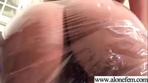 Solo Vrouw Speelt Met Dildos
