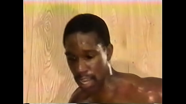 Bareback -11 incher Gives It to A Latin Boy