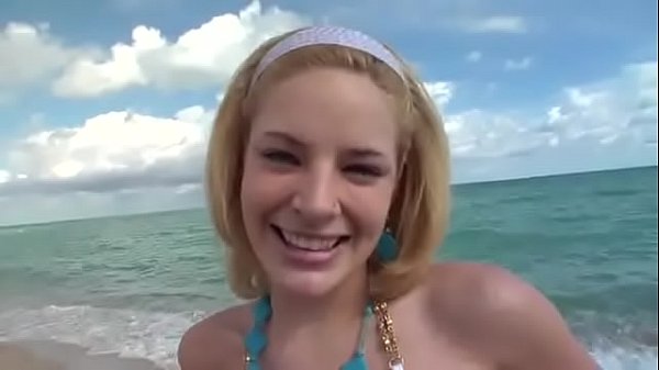 Blonde Addictie - Hardcore Teenporno