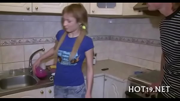 Teen pakt vreemde man hard aan