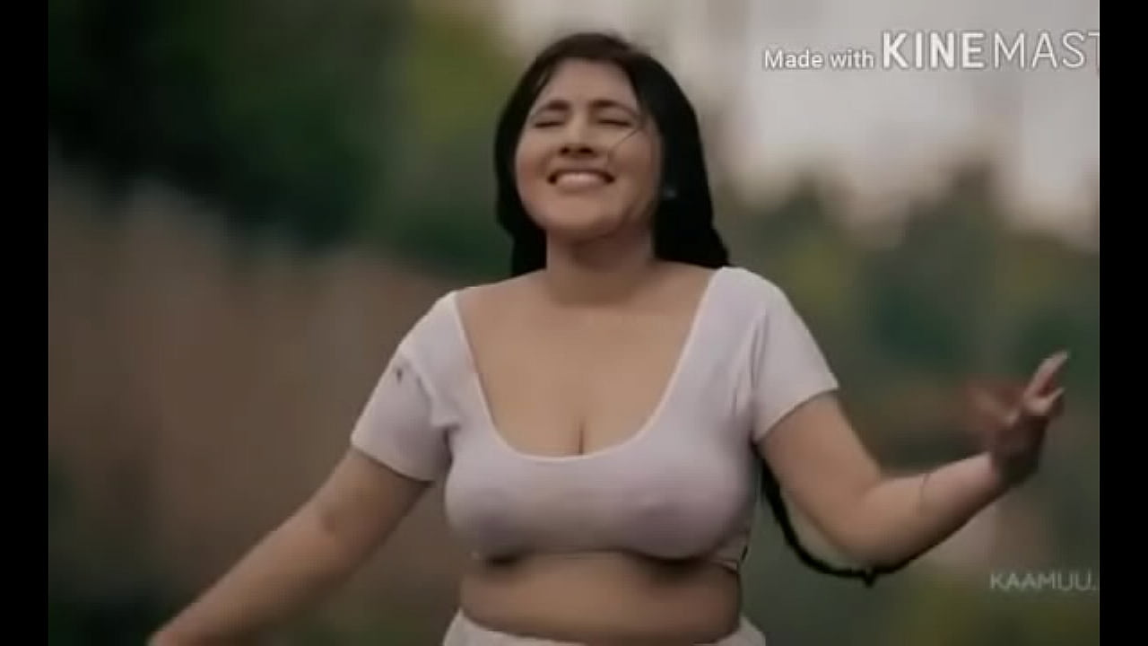 Wet desi breast bouncing