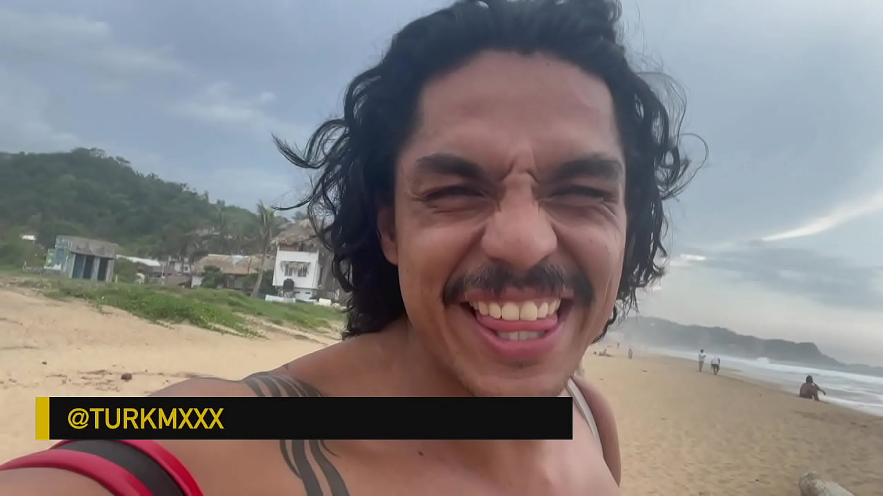 Underwear, feet and mirrorTURKMXXXThecrystalphant A cocktail of fetishes, watch this sub in his pursuit of my pleasure, footing, underwear and mirror view.