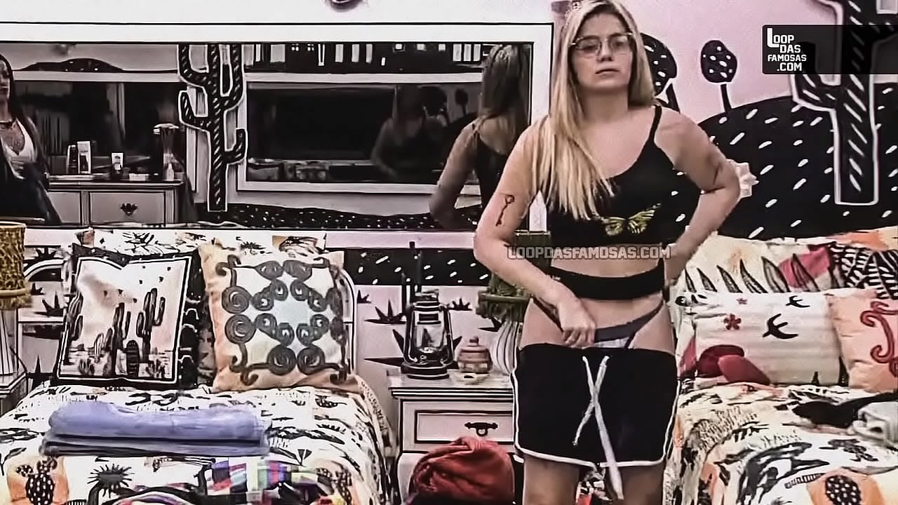 Chupando buceta brasileira amador Mulheres loiras gostosas peladas peitudas