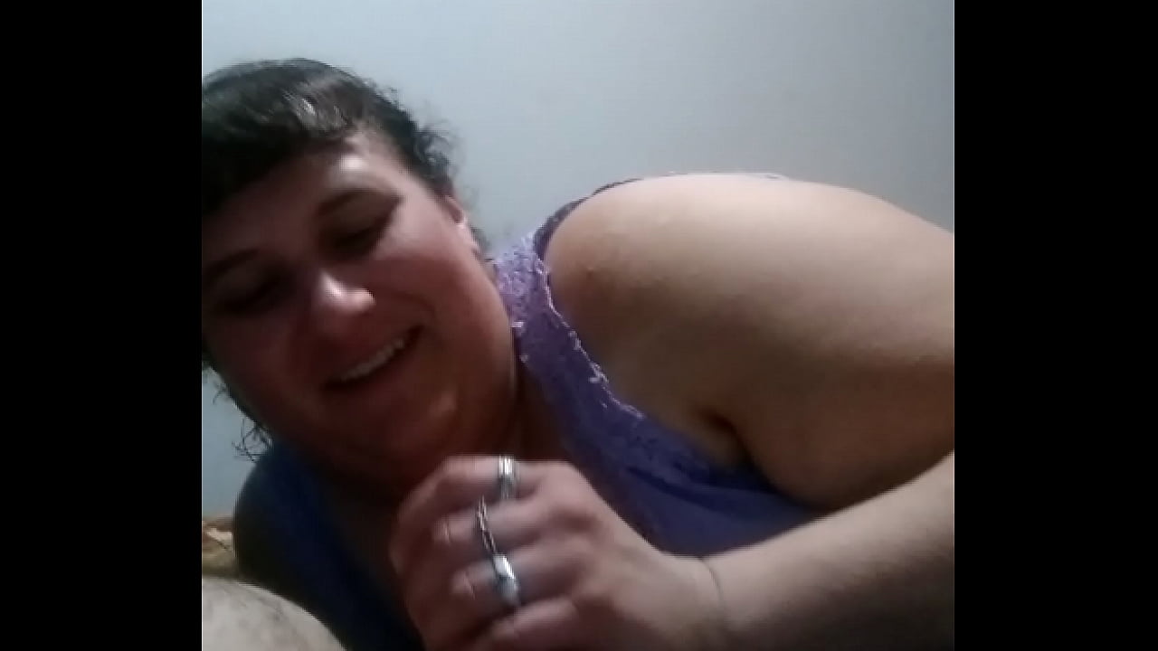 Girlfriends best friend gives me head pic