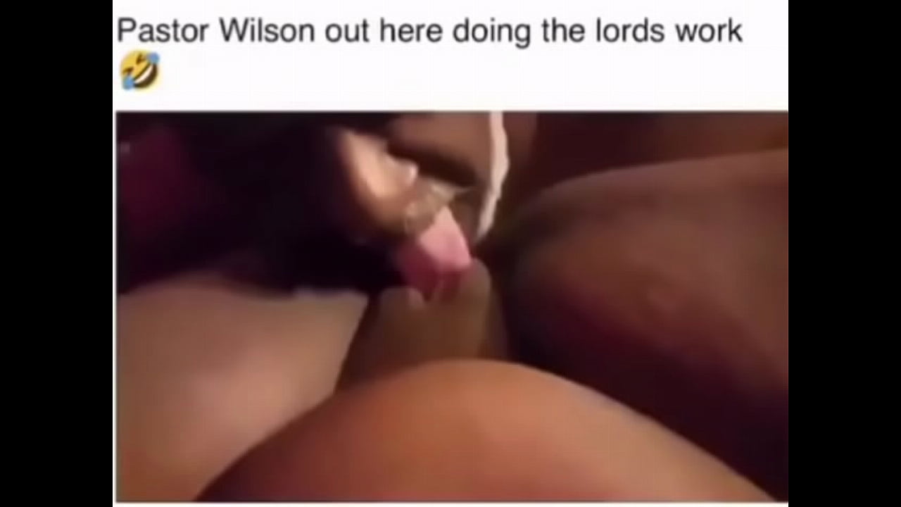 Pastor sucking pussy