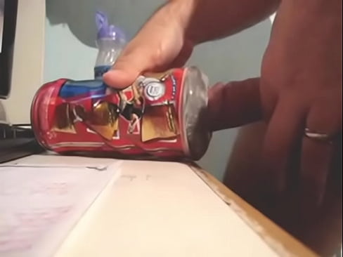 Mulher gozando e mijando na pica Apoio para fazer sexo no banheiro